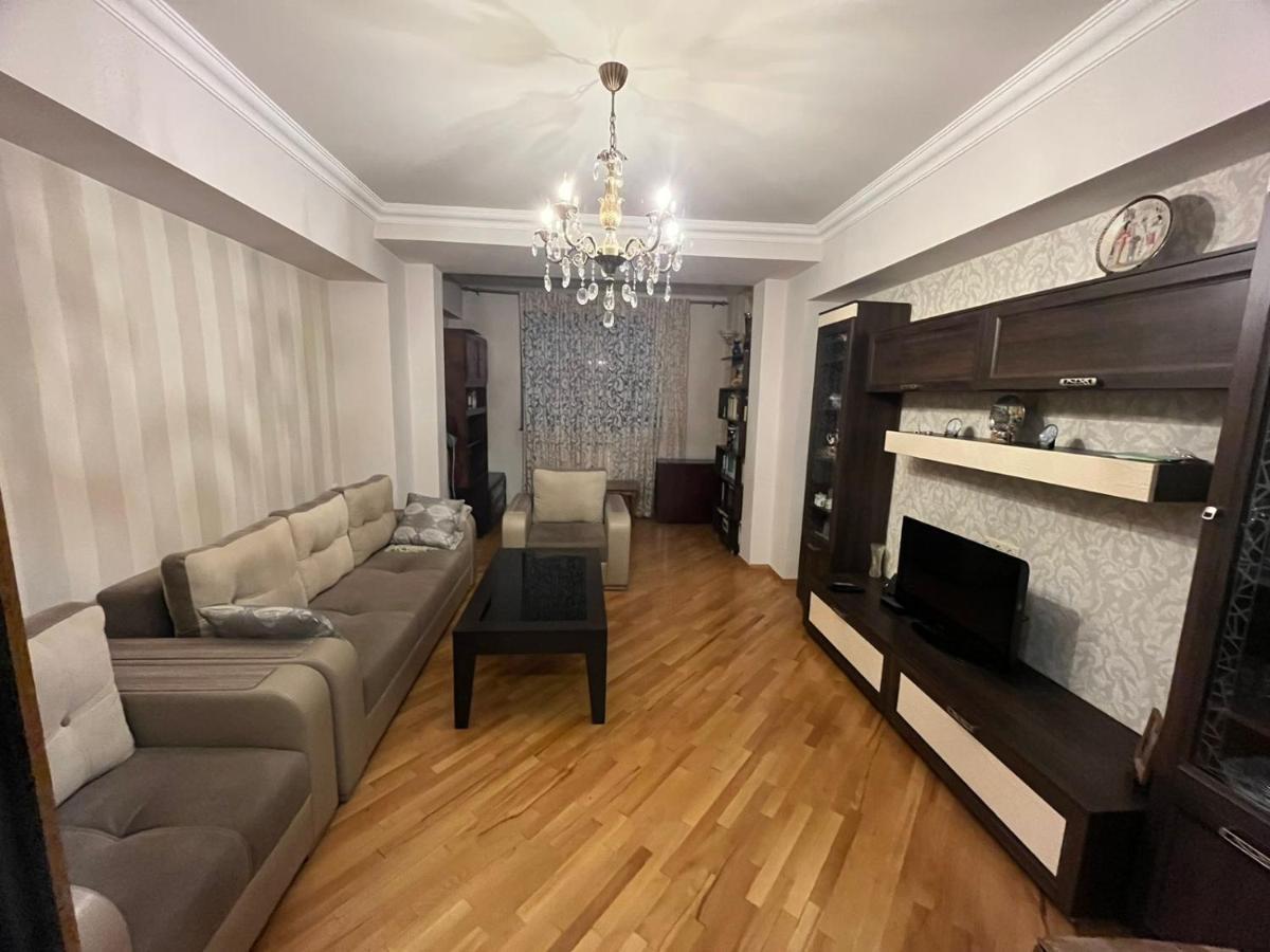 Large Cozy Apartment On Beginning Of Komitas Ave Ереван Экстерьер фото